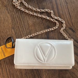 NWT Mario Valentino white crossbody bag with gold chain